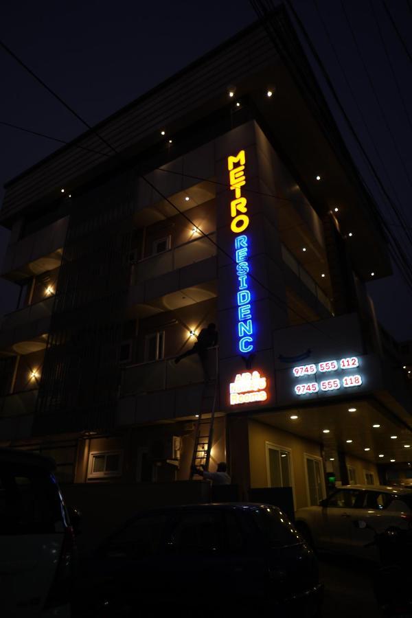 Metro Residency Hotel Kochi Luaran gambar
