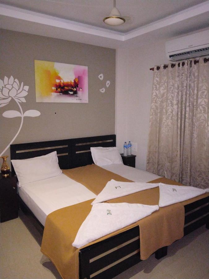 Metro Residency Hotel Kochi Luaran gambar