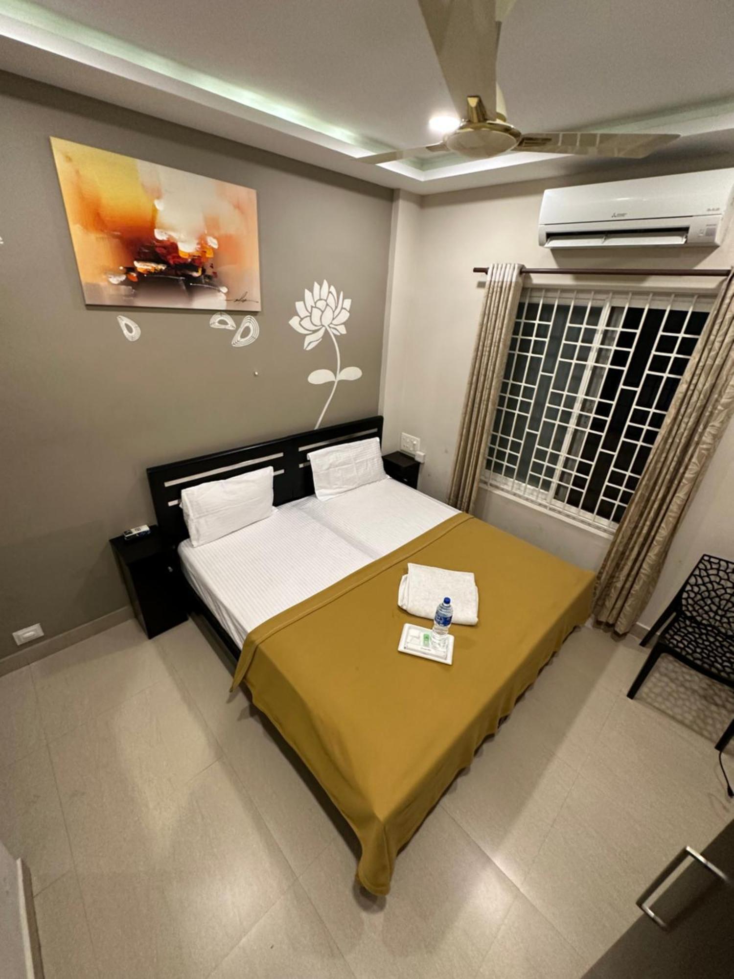 Metro Residency Hotel Kochi Luaran gambar