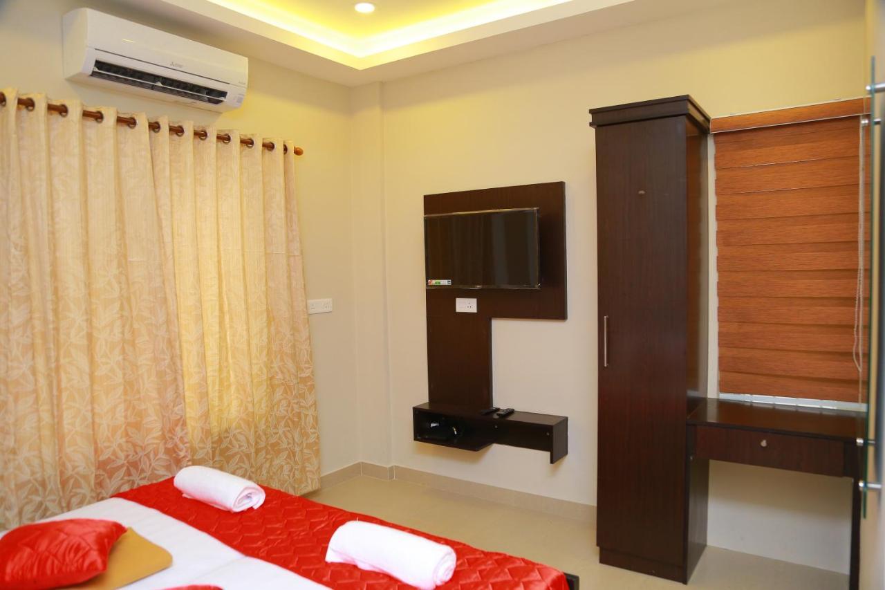 Metro Residency Hotel Kochi Luaran gambar