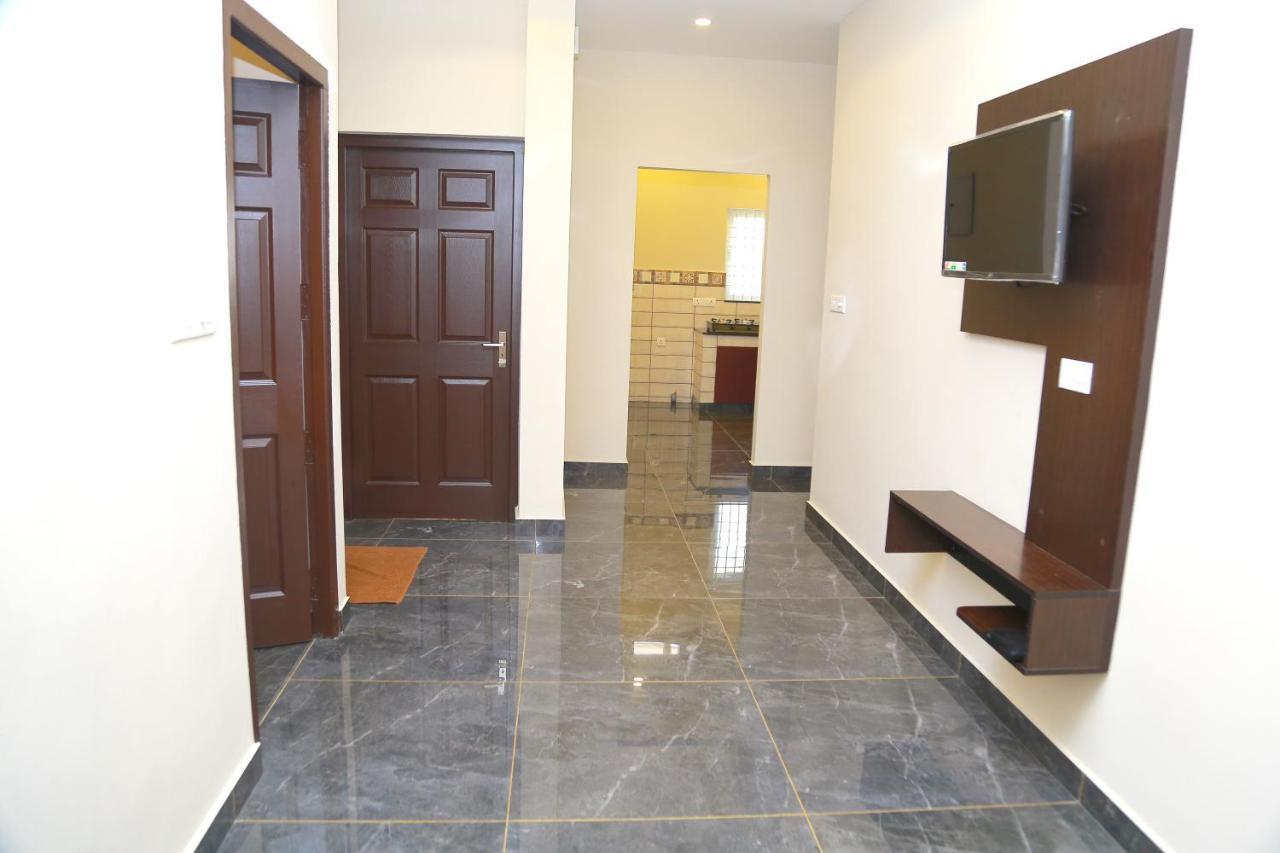 Metro Residency Hotel Kochi Luaran gambar