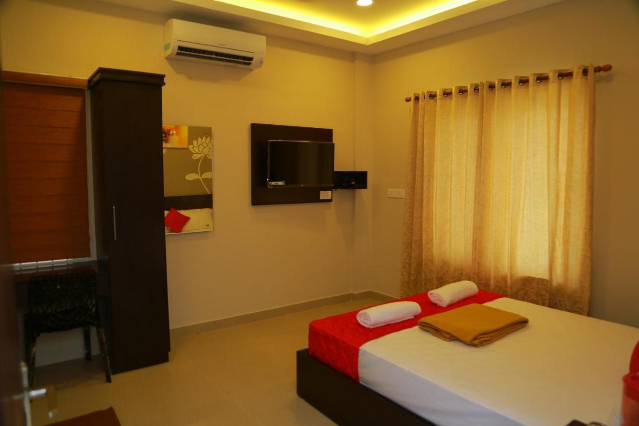 Metro Residency Hotel Kochi Luaran gambar